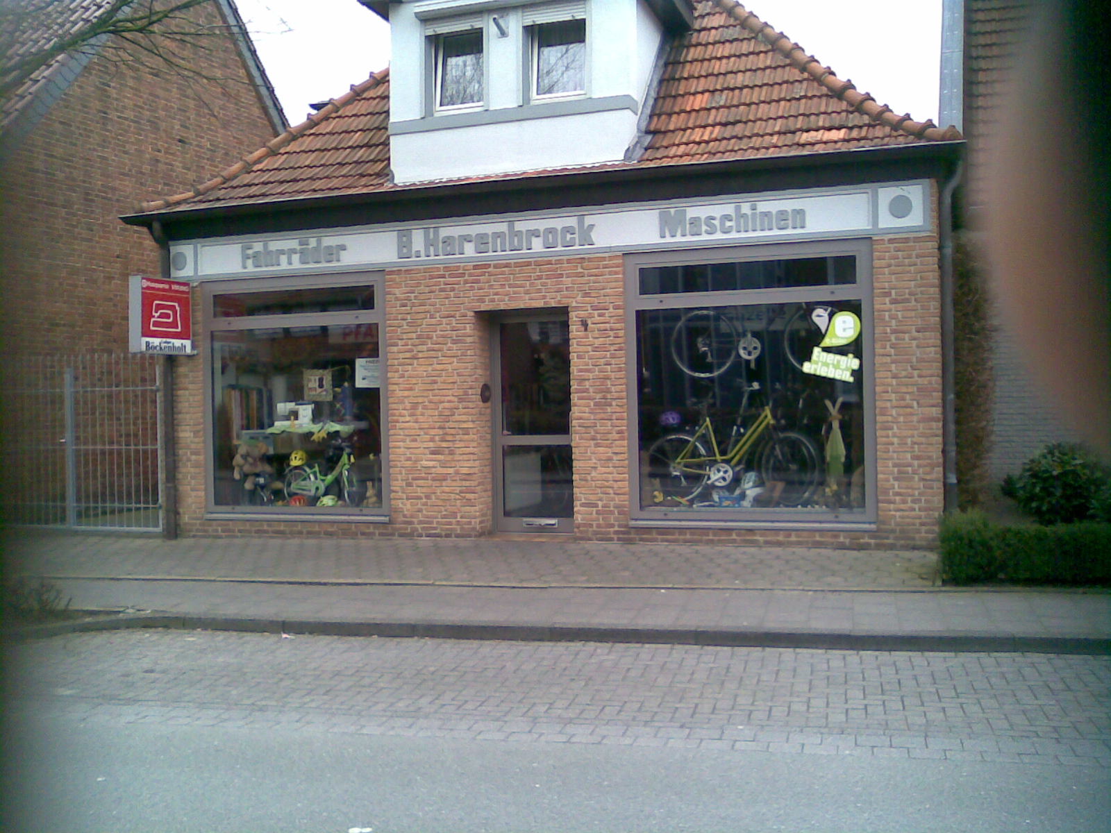 Schaufenster- und Eingangsanlage Fahrradgeschäft Böckenholt, Ostbevern